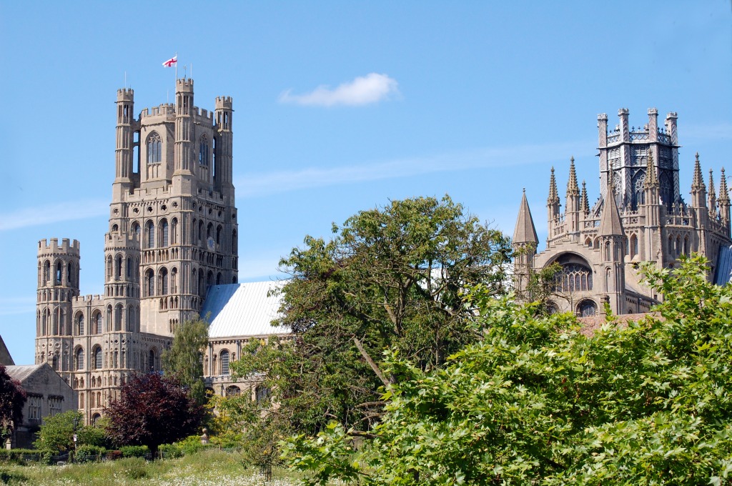 Ely Cathedral, England jigsaw puzzle in Street View puzzles on TheJigsawPuzzles.com