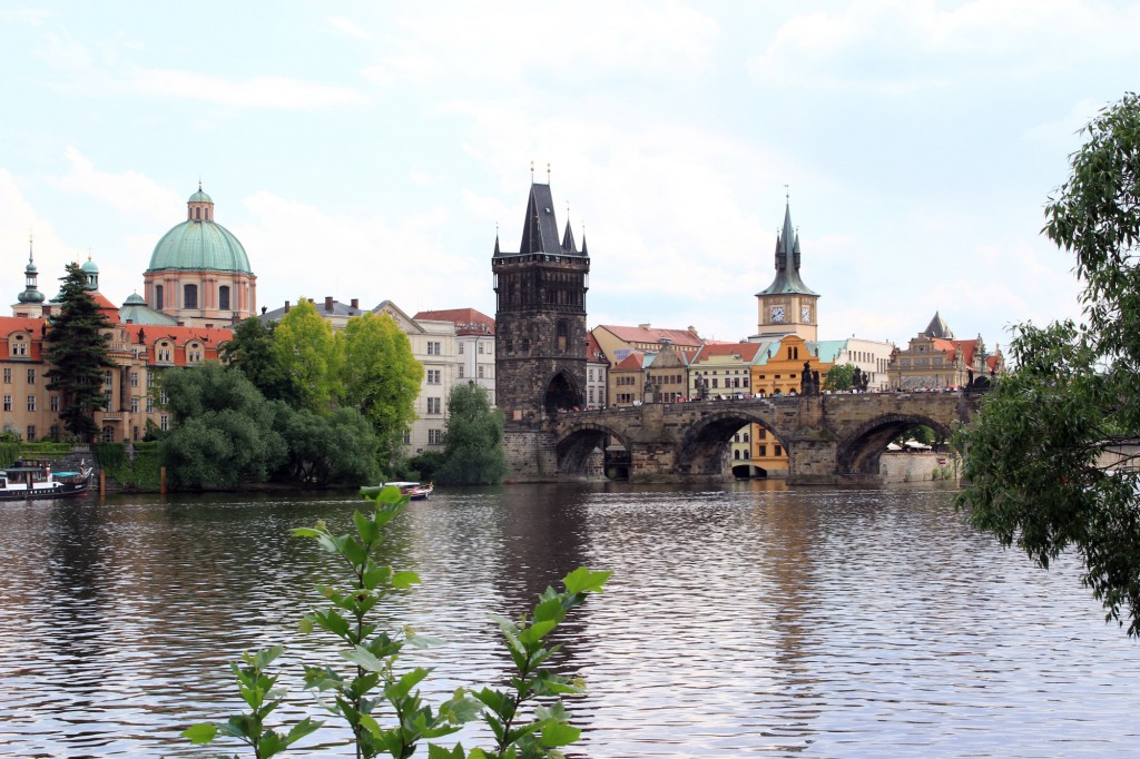 Charles Bridge, Prague jigsaw puzzle in Bridges puzzles on TheJigsawPuzzles.com