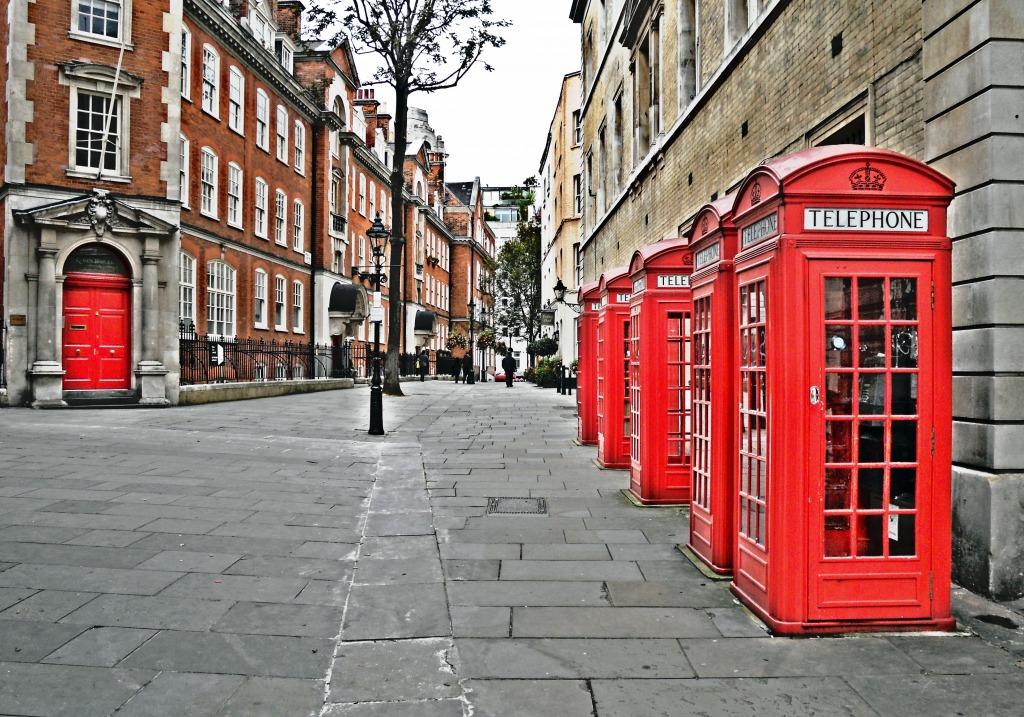 Bow Street, London's Covent Garden jigsaw puzzle in Street View puzzles on TheJigsawPuzzles.com