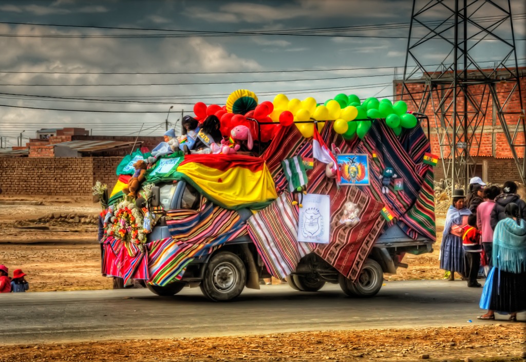 El Alto Parade, Bolivia jigsaw puzzle in Cars & Bikes puzzles on TheJigsawPuzzles.com