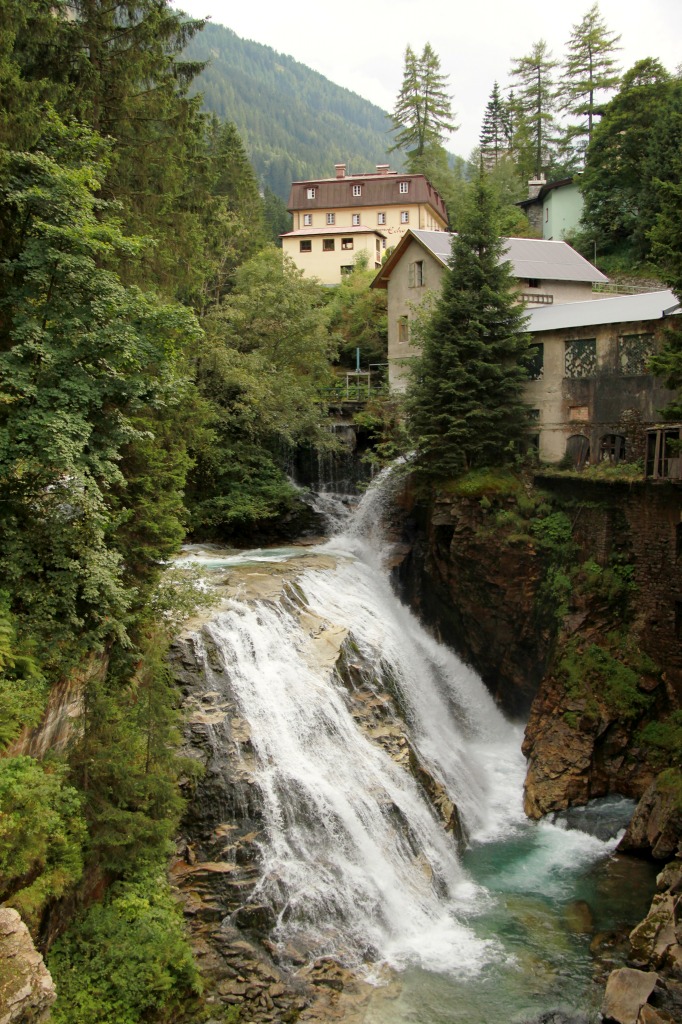 Bad Gastein, Austria jigsaw puzzle in Waterfalls puzzles on TheJigsawPuzzles.com