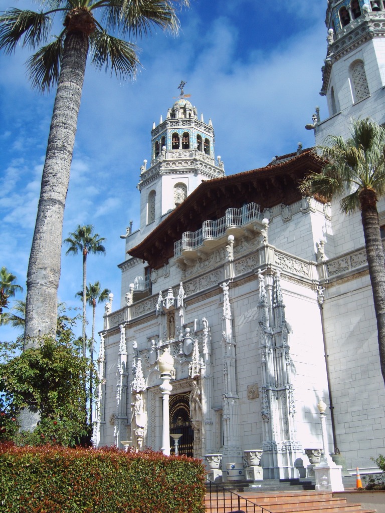 Hearst Castle, California jigsaw puzzle in Castles puzzles on TheJigsawPuzzles.com