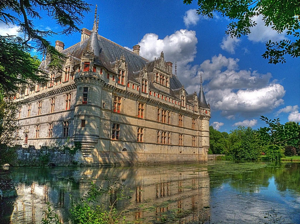 Azay le Rideau Castle, France jigsaw puzzle in Castles puzzles on TheJigsawPuzzles.com