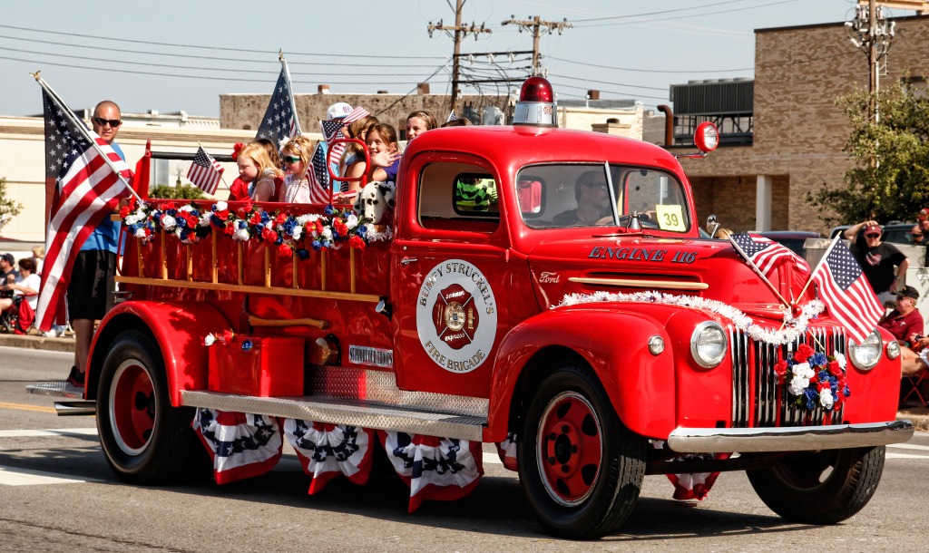 Liberty Fest, Edmond, Oklahoma jigsaw puzzle in Cars & Bikes puzzles on TheJigsawPuzzles.com