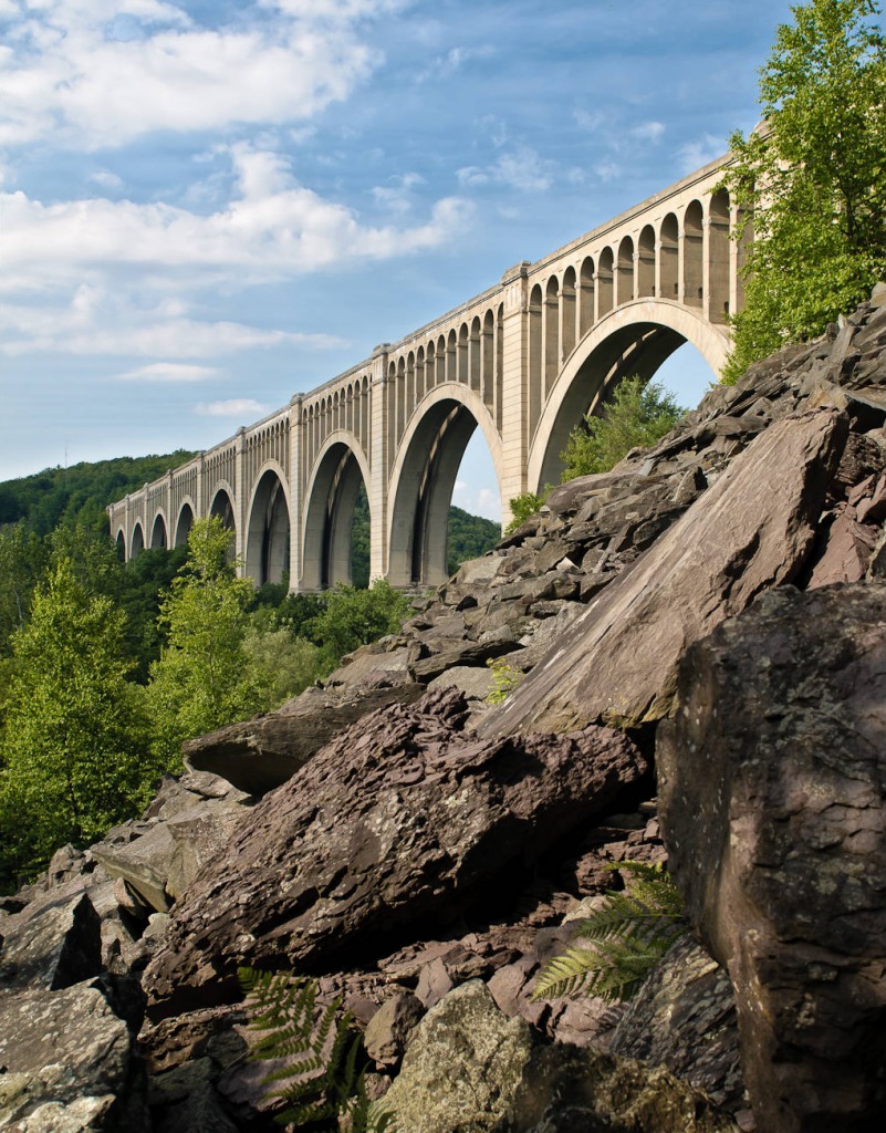 Tunkhannock Viaduct, NE Pennsylvania jigsaw puzzle in Bridges puzzles on TheJigsawPuzzles.com