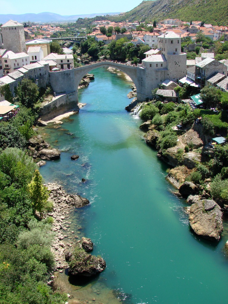 Old Bridge in Mostar, Bosnia jigsaw puzzle in Bridges puzzles on TheJigsawPuzzles.com