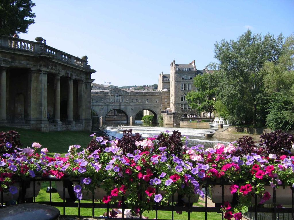 Pultney Bridge in Bath, England jigsaw puzzle in Bridges puzzles on TheJigsawPuzzles.com