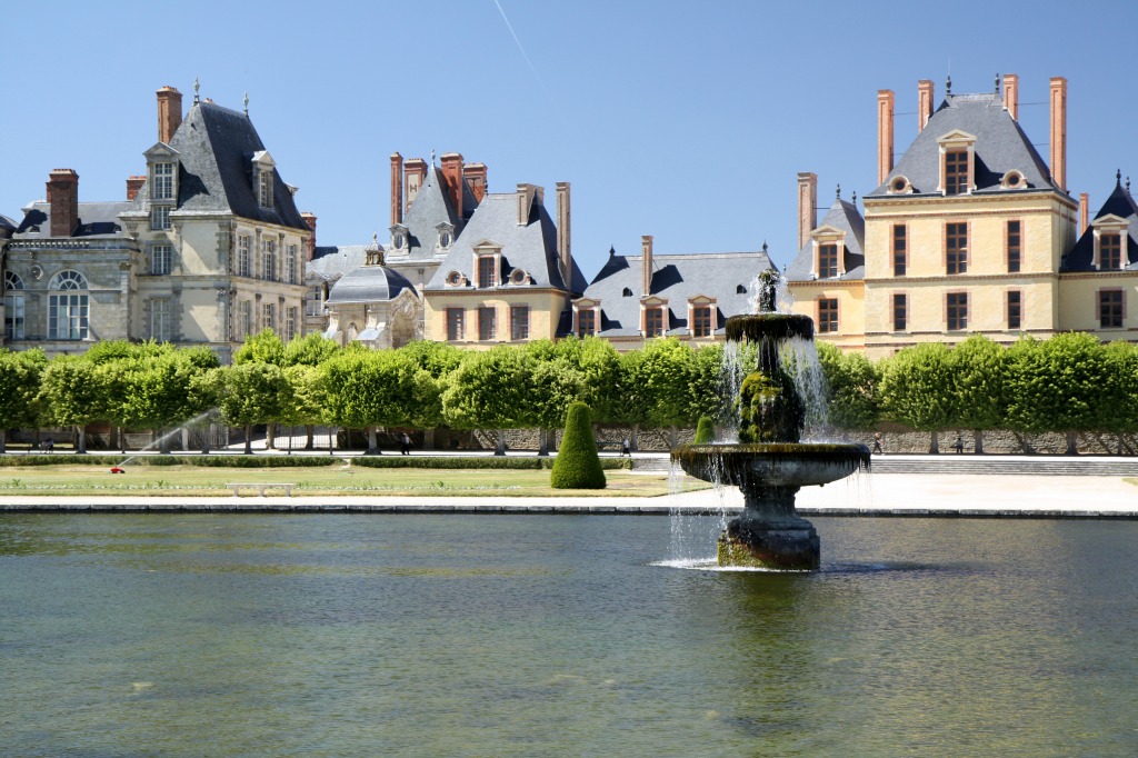 Chateau de Fontainebleau jigsaw puzzle in Castles puzzles on TheJigsawPuzzles.com