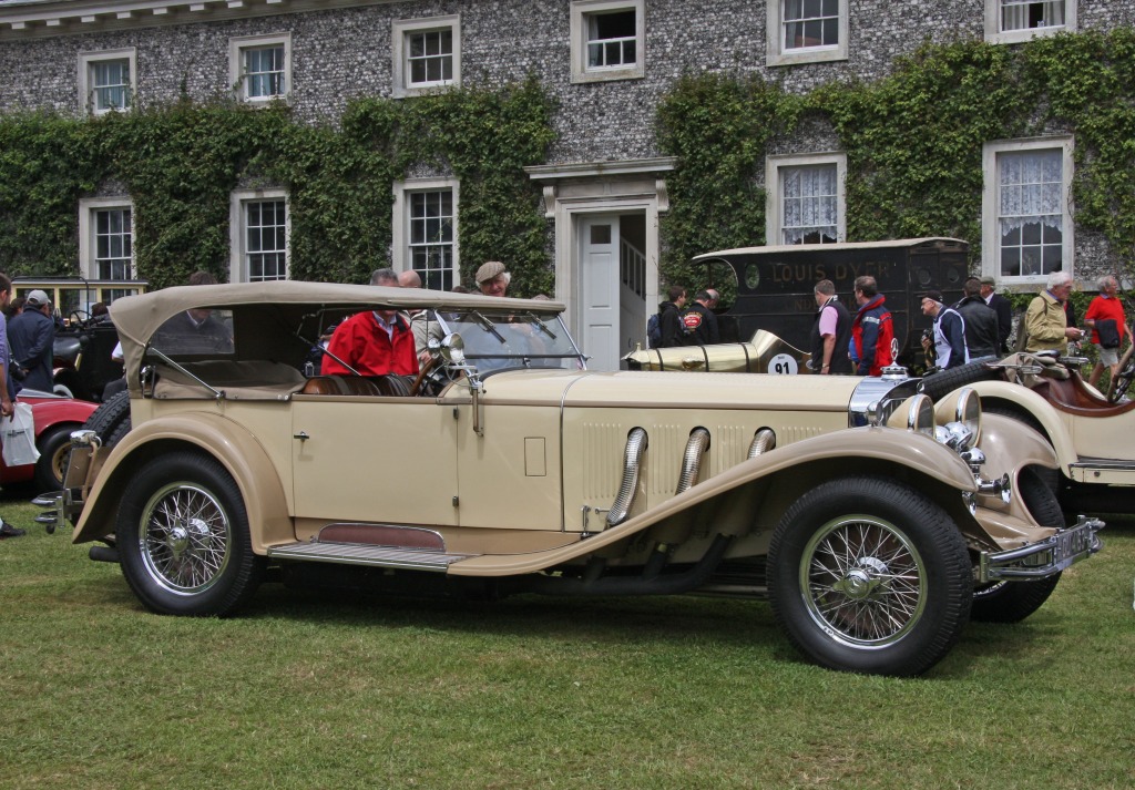 1930 Mercedes-Benz SS Tourer jigsaw puzzle in Cars & Bikes puzzles on TheJigsawPuzzles.com