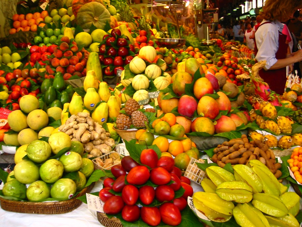 Barcelona Fruit Market jigsaw puzzle in Fruits & Veggies puzzles on TheJigsawPuzzles.com