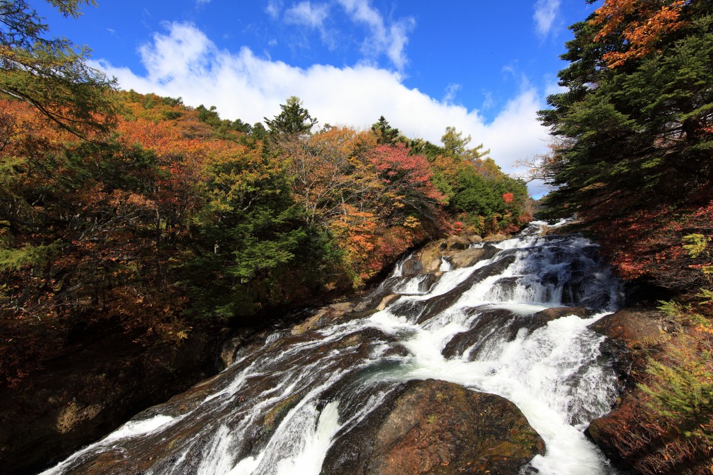 Ryuuzu-no-taki Waterfall, Japan jigsaw puzzle in Waterfalls puzzles on TheJigsawPuzzles.com