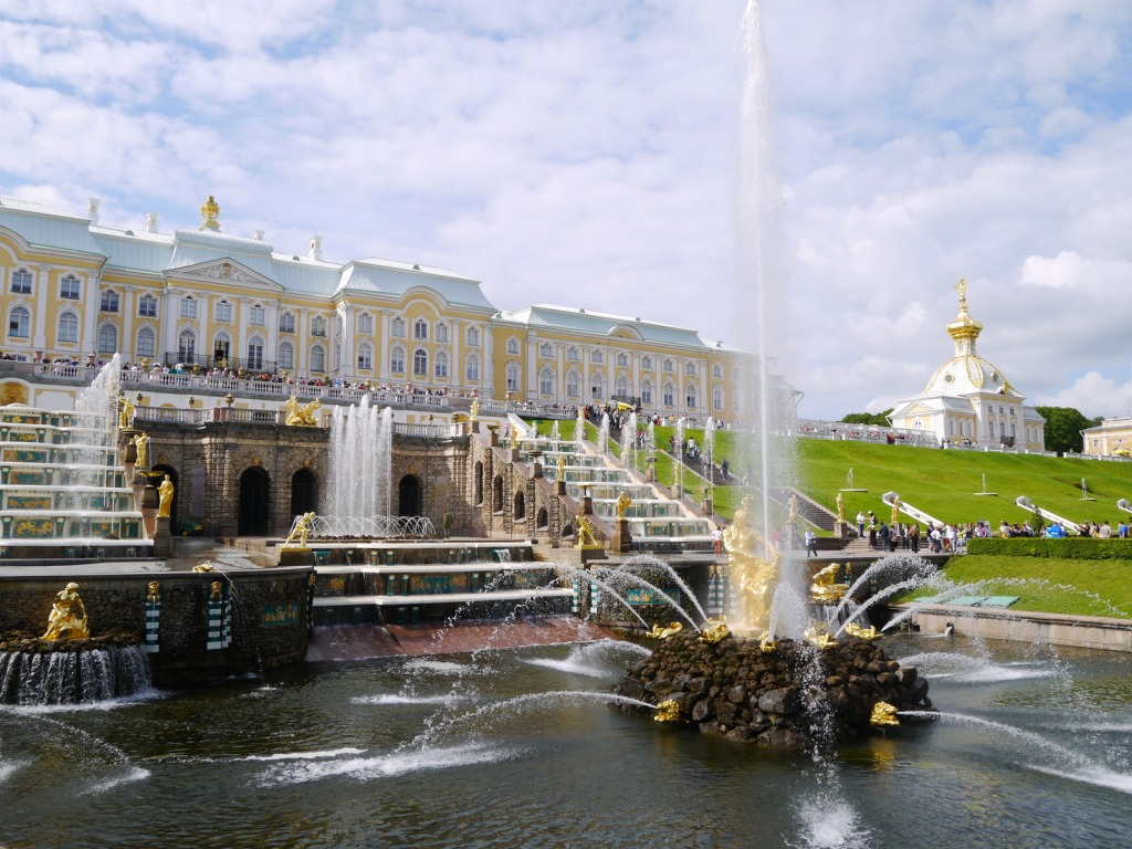 Peterhof Palace and Park jigsaw puzzle in Waterfalls puzzles on TheJigsawPuzzles.com