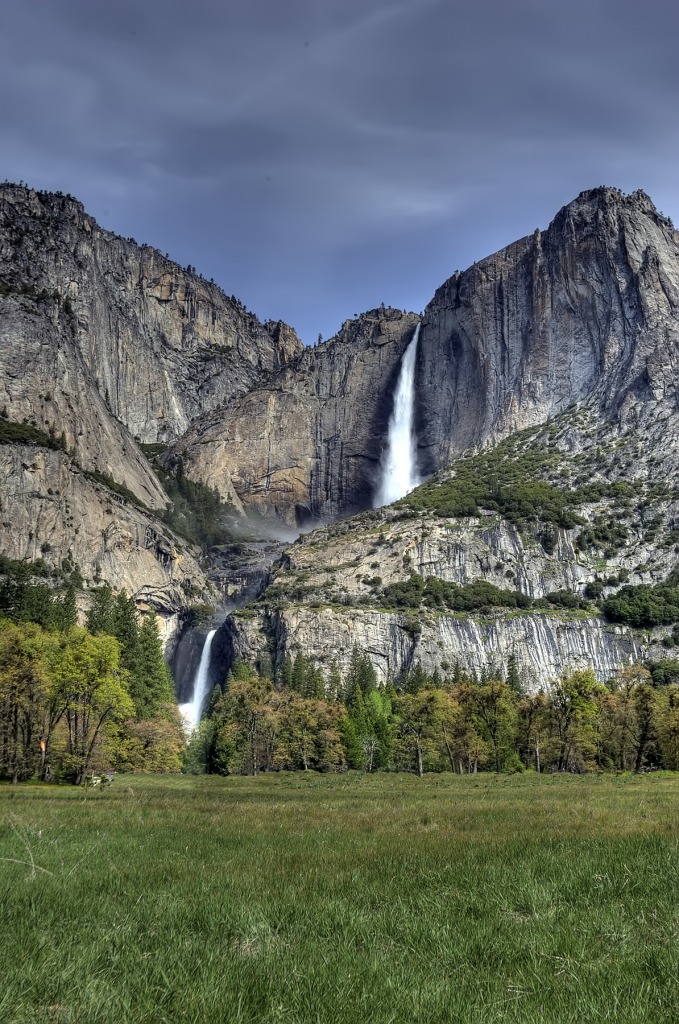 Upper & Lower Yosemite Falls jigsaw puzzle in Waterfalls puzzles on TheJigsawPuzzles.com