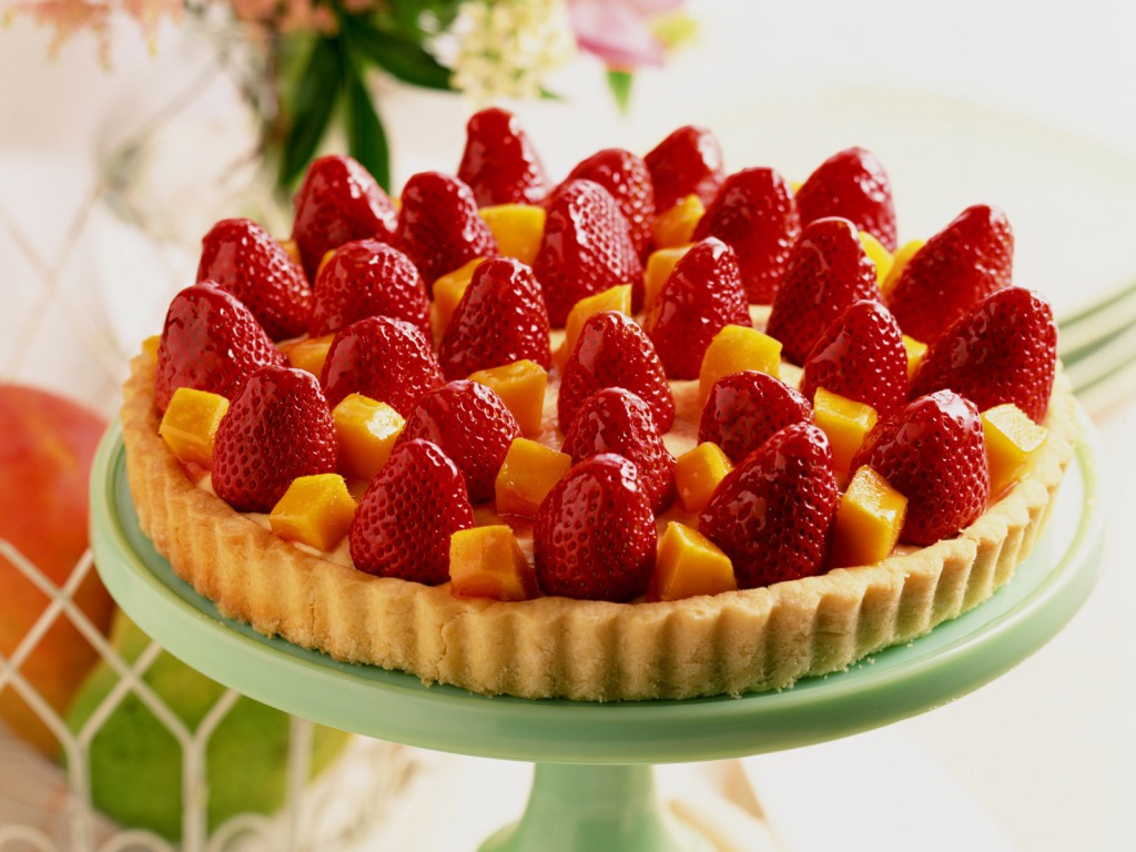 Strawberry and Mango Tart jigsaw puzzle in Fruits & Veggies puzzles on TheJigsawPuzzles.com