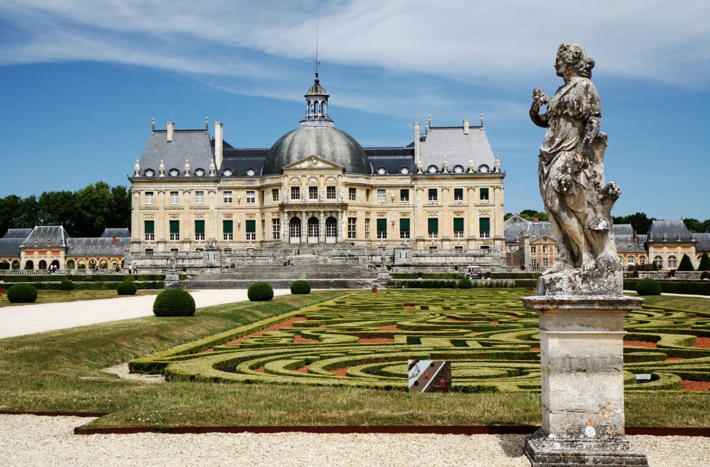 Chateau Vaux-le-Vicomte jigsaw puzzle in Castles puzzles on TheJigsawPuzzles.com