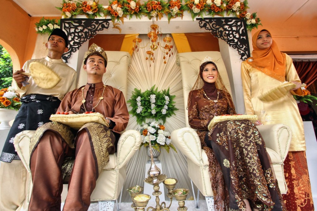 Malay Wedding Ceremony jigsaw puzzle in People puzzles on TheJigsawPuzzles.com