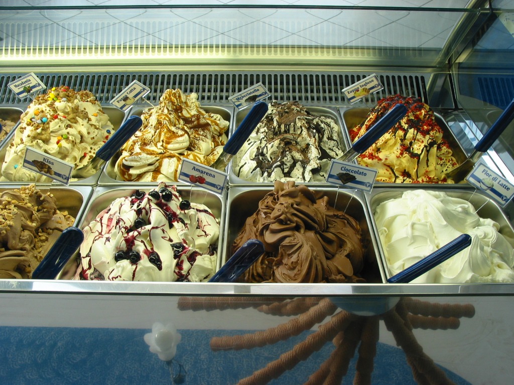 Ice Cream Shop, Italy jigsaw puzzle in Food & Bakery puzzles on TheJigsawPuzzles.com