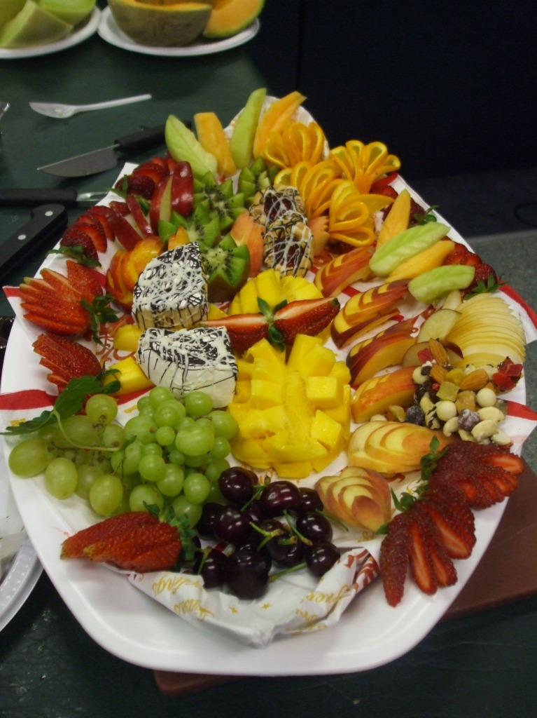 Now That's a Fruit Platter with Style jigsaw puzzle in Food & Bakery puzzles on TheJigsawPuzzles.com