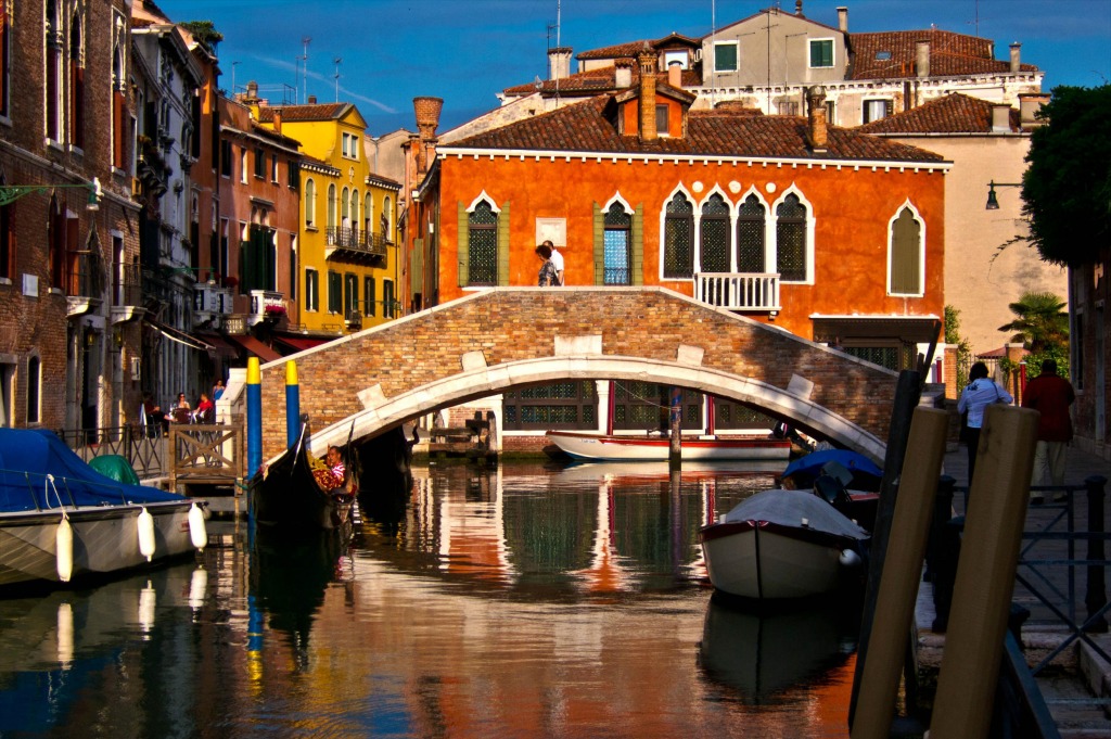 Bridge in Venice, Italy jigsaw puzzle in Bridges puzzles on TheJigsawPuzzles.com