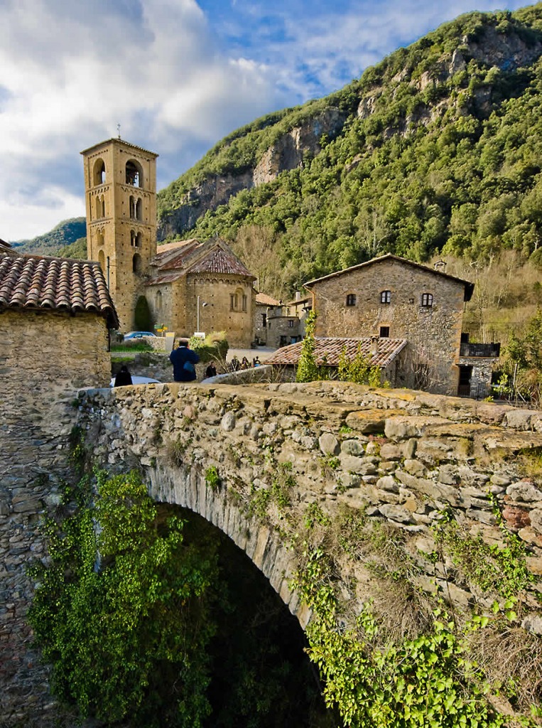 The Bridge of Beget, Spain jigsaw puzzle in Bridges puzzles on TheJigsawPuzzles.com