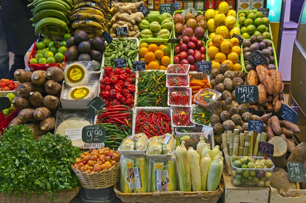 Boqueria Market, Barcelona, Spain jigsaw puzzle in Fruits & Veggies puzzles on TheJigsawPuzzles.com