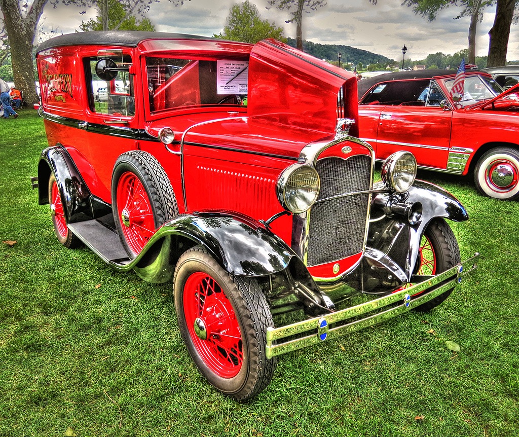 1931 Ford Model A jigsaw puzzle in Cars & Bikes puzzles on TheJigsawPuzzles.com