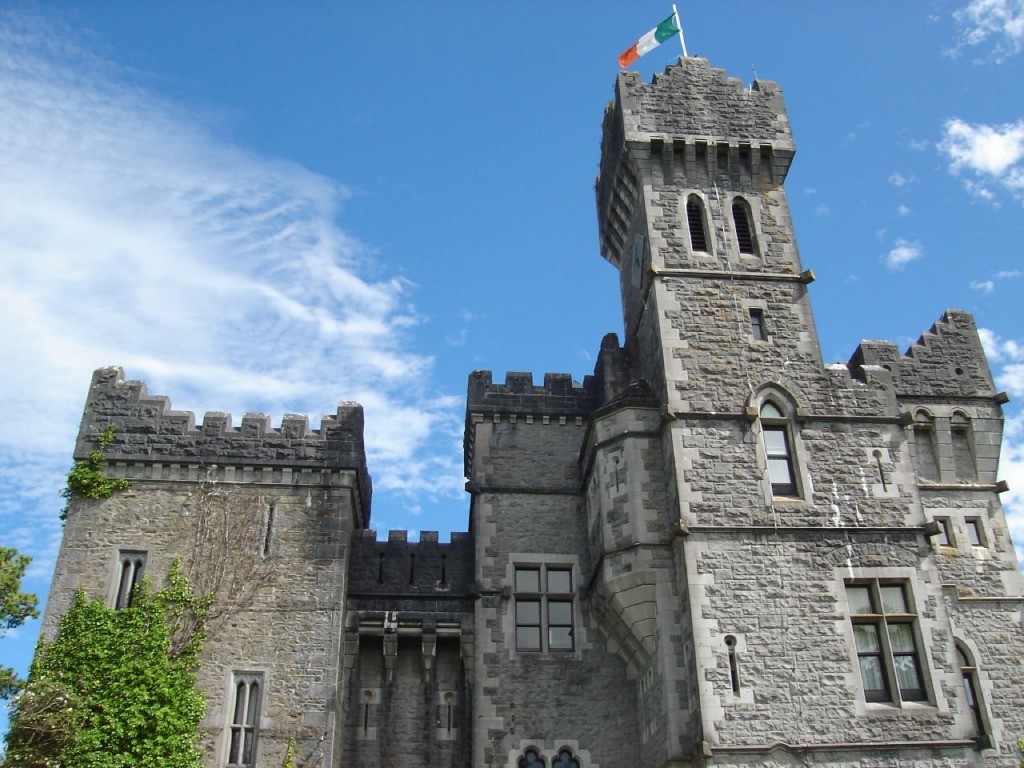 Ashford Castle, Ireland jigsaw puzzle in Castles puzzles on TheJigsawPuzzles.com