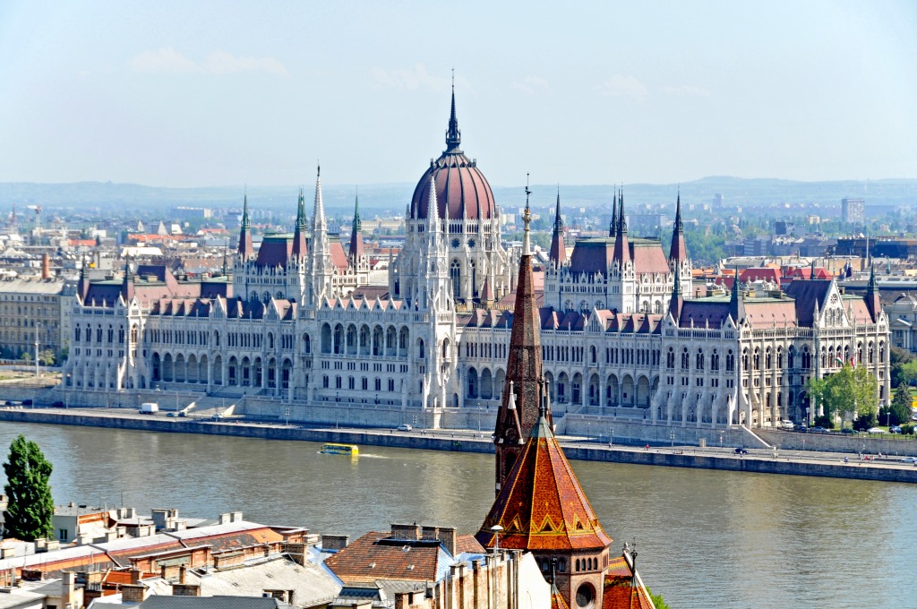 View of Hungarian Parliament jigsaw puzzle in Street View puzzles on TheJigsawPuzzles.com