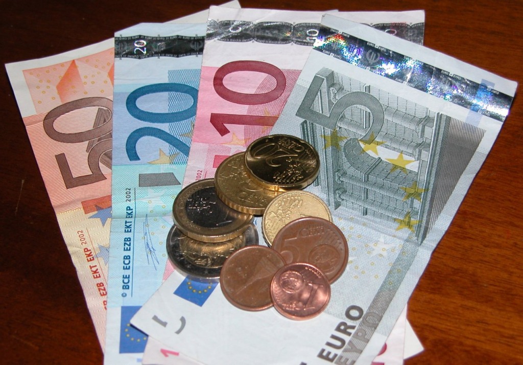 Euros - Banknotes & Coins jigsaw puzzle in Puzzle of the Day puzzles on TheJigsawPuzzles.com