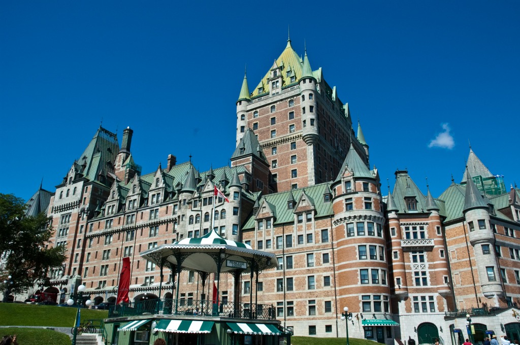 Chateau Frontenac, Quebec City, Canada jigsaw puzzle in Castles puzzles on TheJigsawPuzzles.com