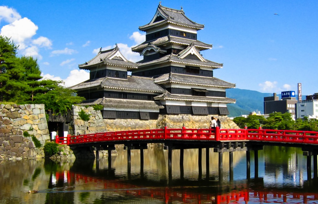 Matsumoto Castle, Japan jigsaw puzzle in Castles puzzles on TheJigsawPuzzles.com