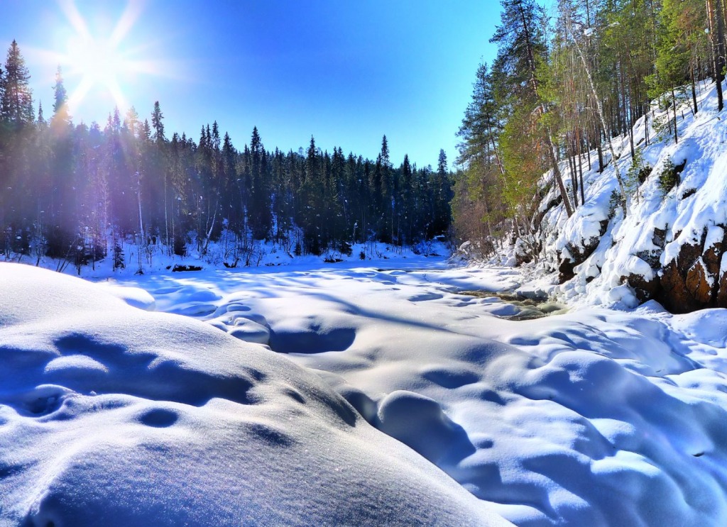 Frozen Kiutaköngäs Rapids, Finland jigsaw puzzle in Great Sightings puzzles on TheJigsawPuzzles.com