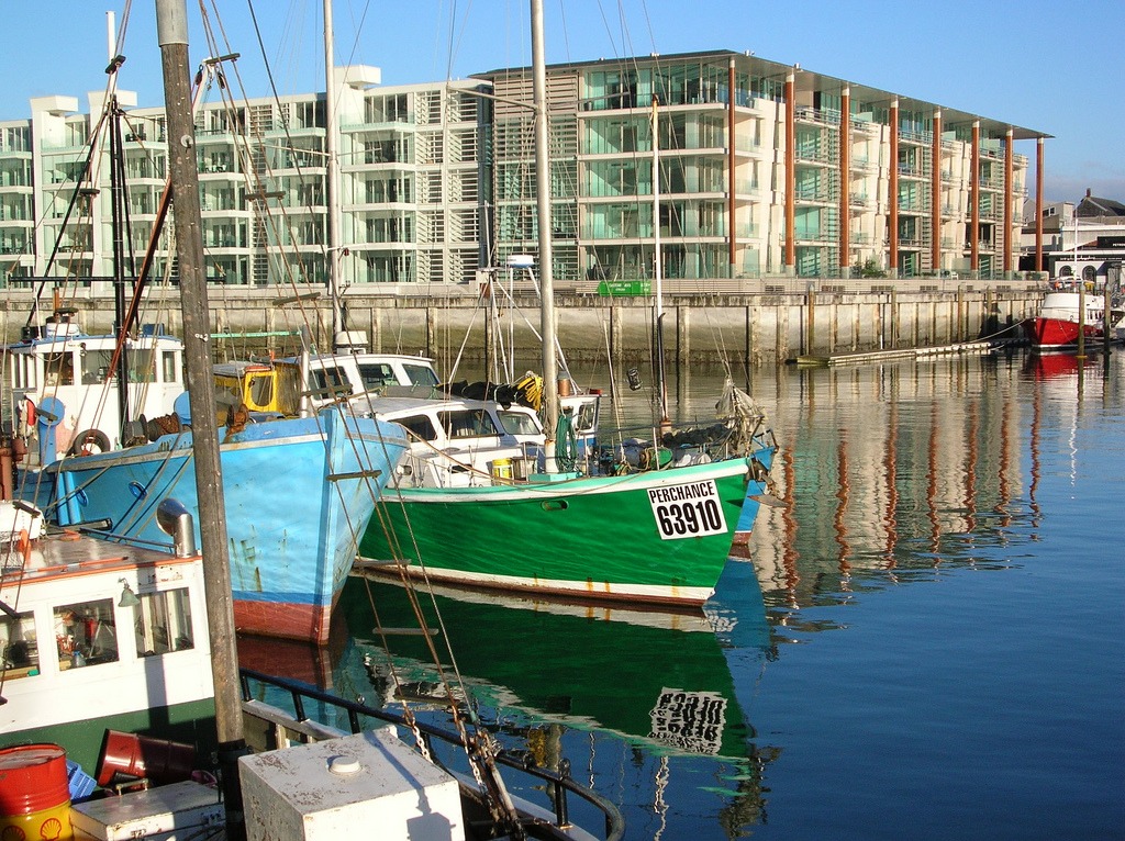 Reflections at Viaduct Harbour jigsaw puzzle in Street View puzzles on TheJigsawPuzzles.com