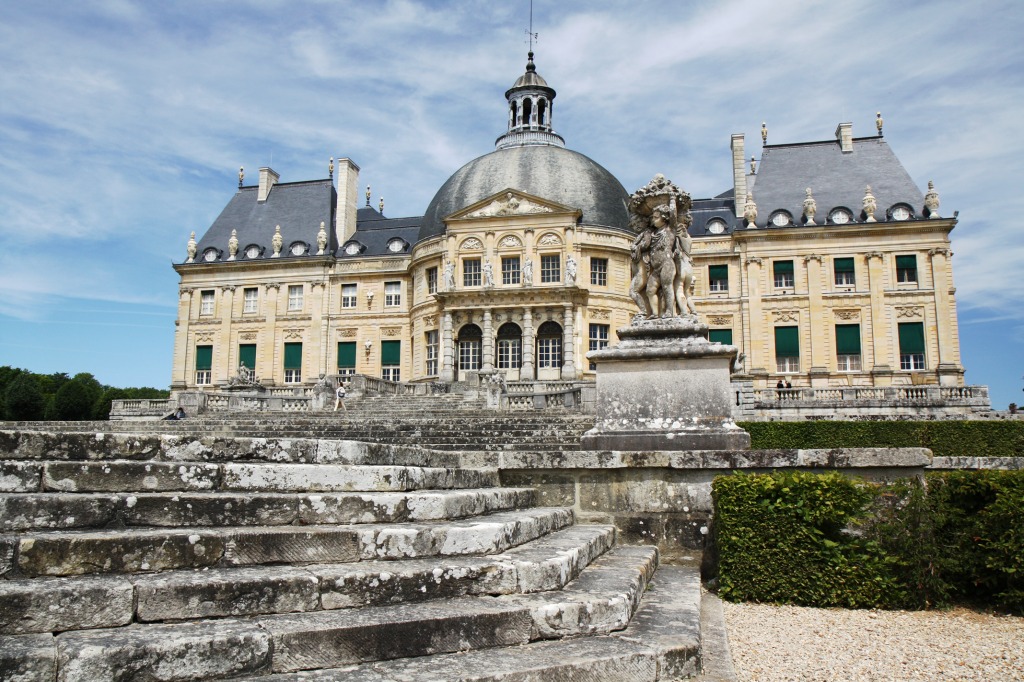 Vaux-le-Vicomte Palace, France jigsaw puzzle in Castles puzzles on TheJigsawPuzzles.com