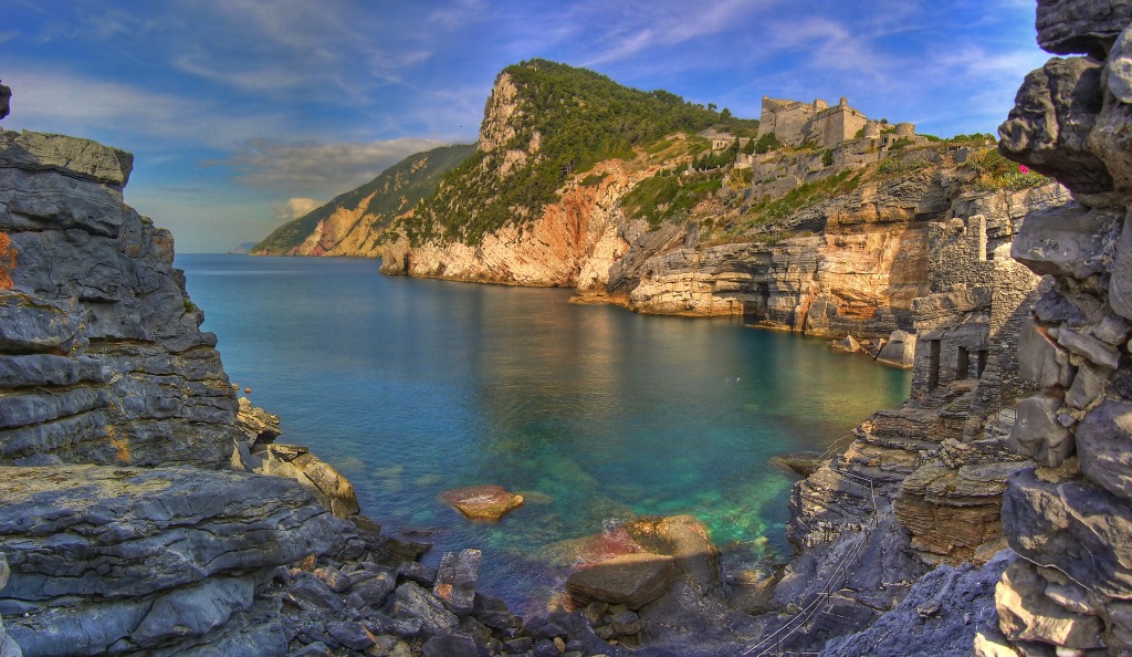 Grotta di Byron, Portovenere, Liguria, Italy jigsaw puzzle in Great Sightings puzzles on TheJigsawPuzzles.com