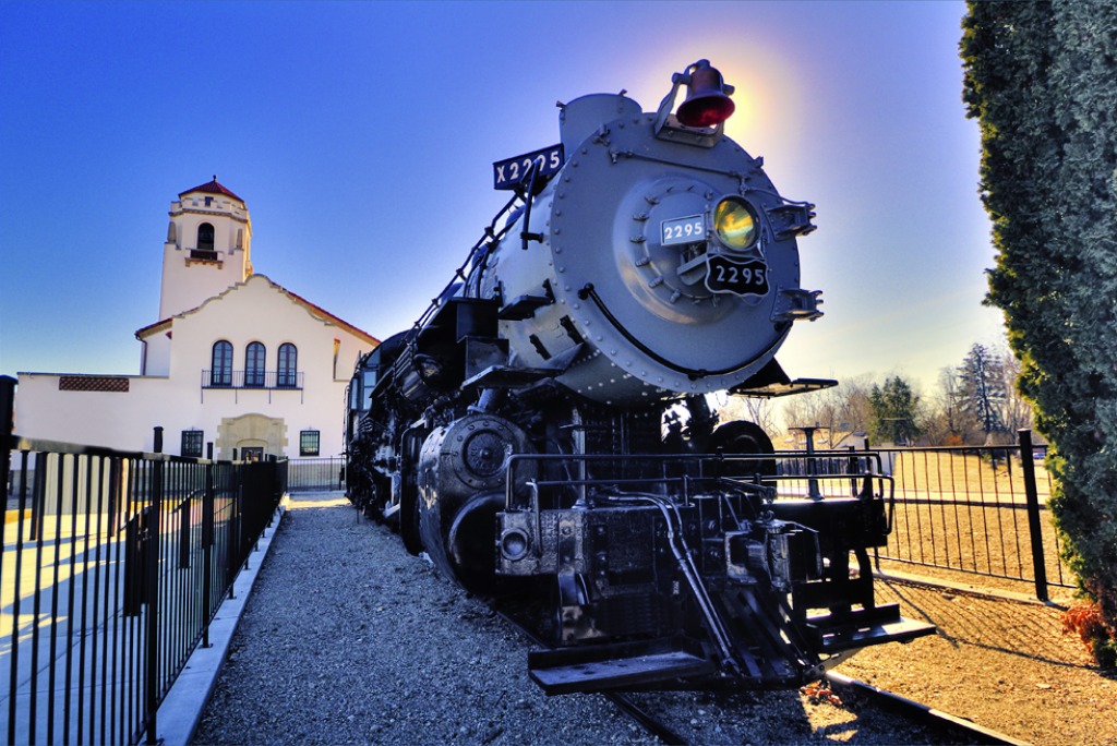 Boise Train Depot and Engine jigsaw puzzle in Puzzle of the Day puzzles on TheJigsawPuzzles.com