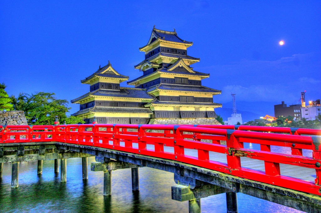 Matsumoto Castle, Japan jigsaw puzzle in Castles puzzles on TheJigsawPuzzles.com