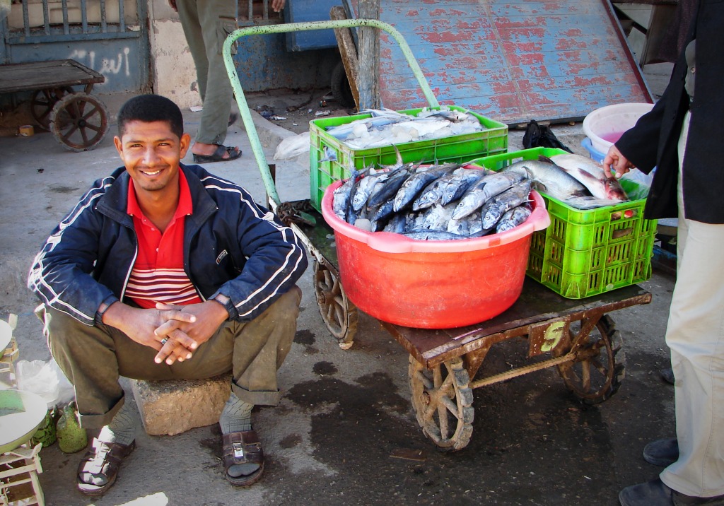 Traditional Fish Bazar of Bandar Abbas jigsaw puzzle in People puzzles on TheJigsawPuzzles.com