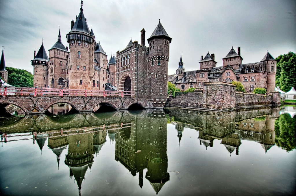 De Haar Castle & Park, Netherlands jigsaw puzzle in Castles puzzles on TheJigsawPuzzles.com