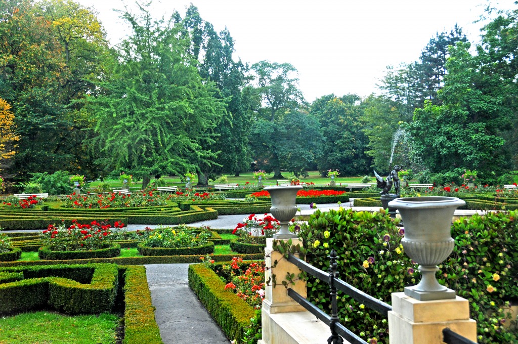 Wilanów Palace Garden, Poland jigsaw puzzle in Flowers puzzles on TheJigsawPuzzles.com