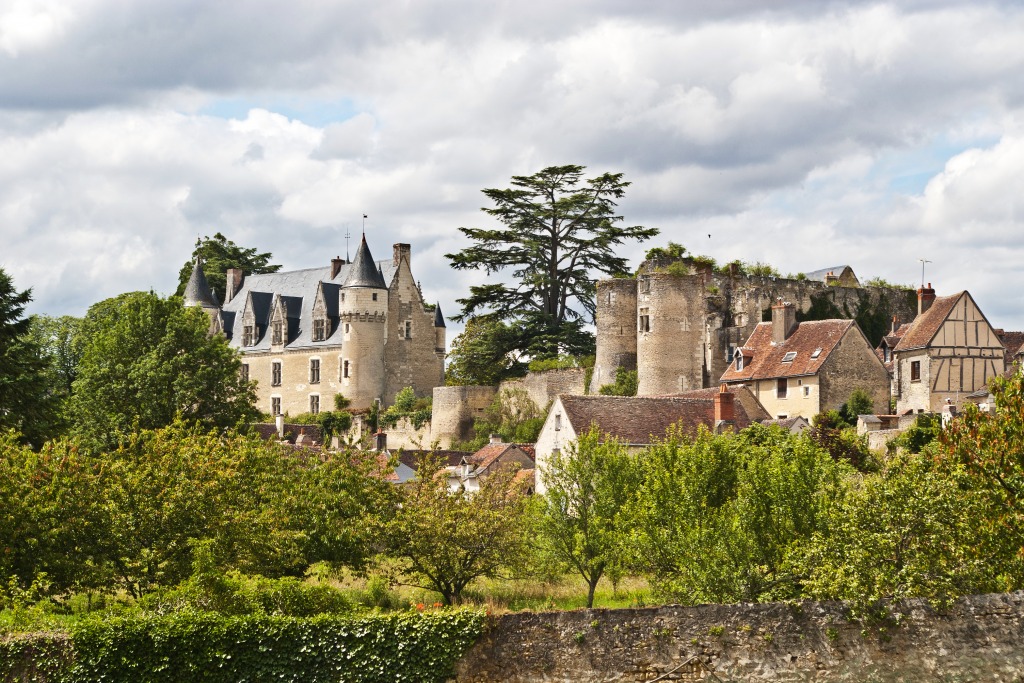 Montresor Fortress, France jigsaw puzzle in Castles puzzles on TheJigsawPuzzles.com