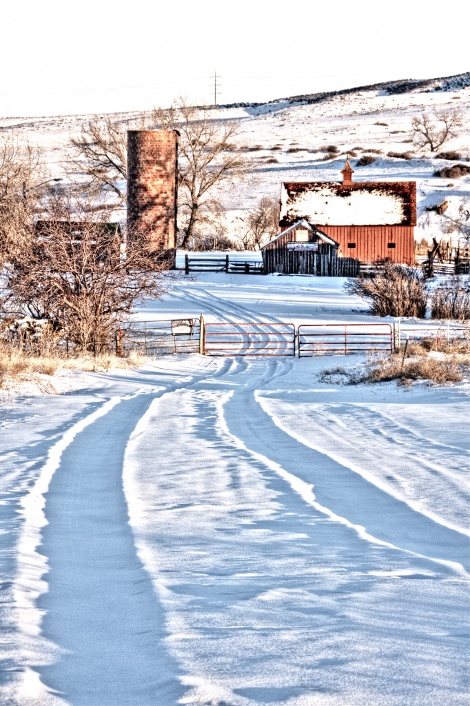 The Old Homestead jigsaw puzzle in Puzzle of the Day puzzles on TheJigsawPuzzles.com