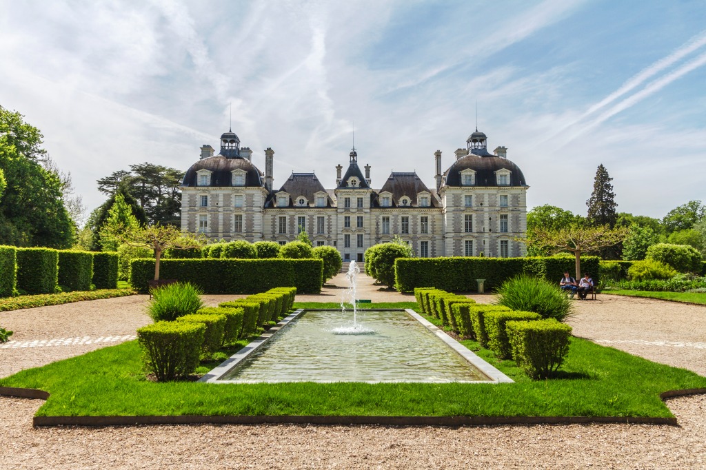 Cheverny Castle, Loire et Cher, France jigsaw puzzle in Castles puzzles on TheJigsawPuzzles.com