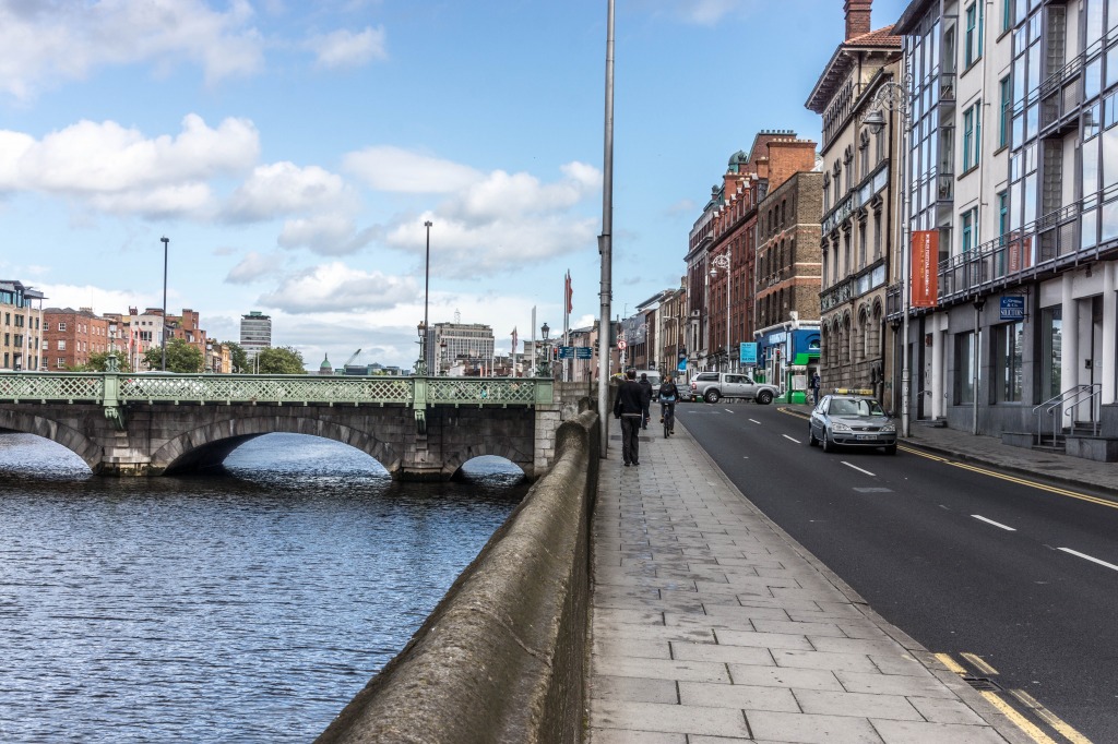 Grattan Bridge, Dublin, Ireland jigsaw puzzle in Bridges puzzles on TheJigsawPuzzles.com