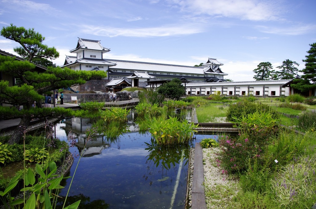 Kanazawa Castle Park jigsaw puzzle in Castles puzzles on TheJigsawPuzzles.com