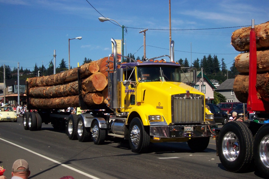 Loggers' Playday Parade jigsaw puzzle in Cars & Bikes puzzles on TheJigsawPuzzles.com