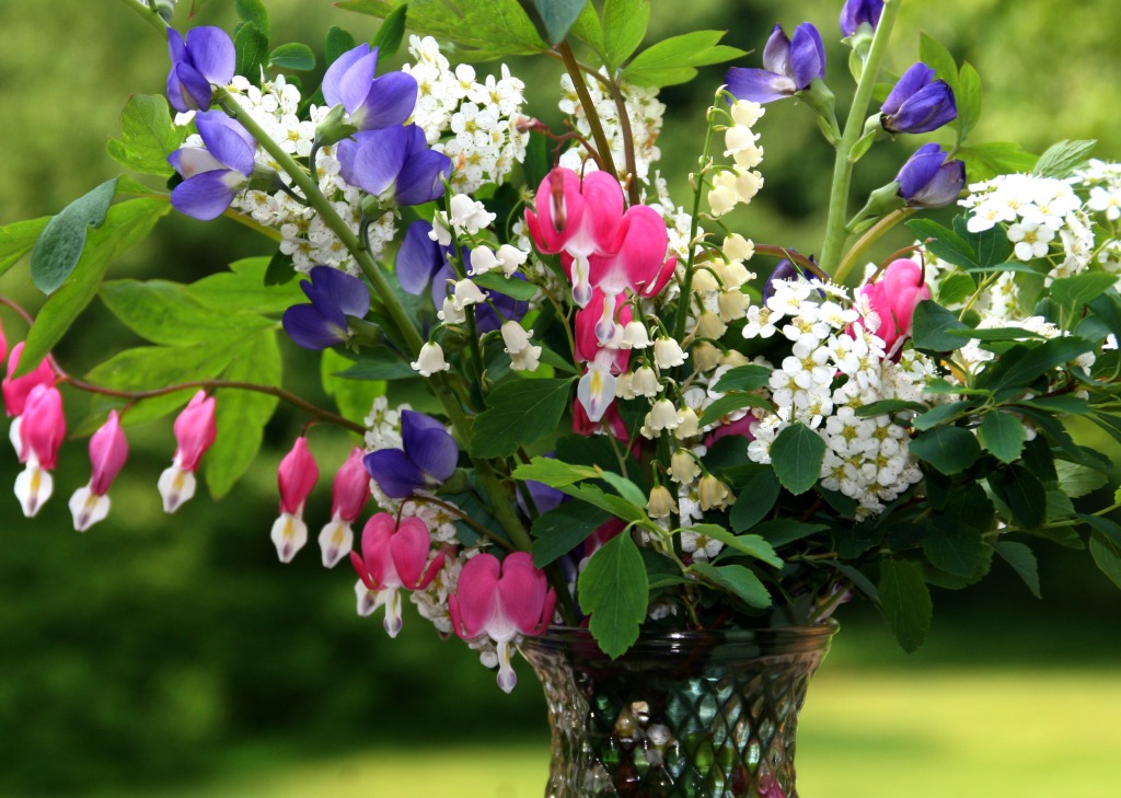 Backyard Bouquet jigsaw puzzle in Flowers puzzles on TheJigsawPuzzles.com