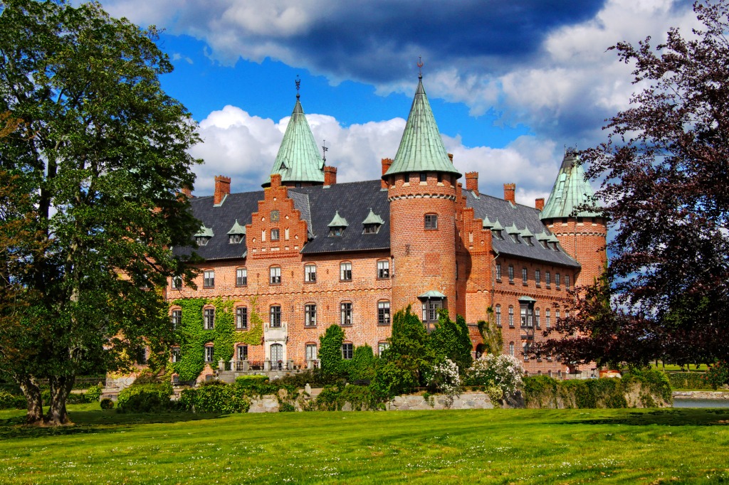 Trolleholm Castle, Sweden jigsaw puzzle in Castles puzzles on TheJigsawPuzzles.com