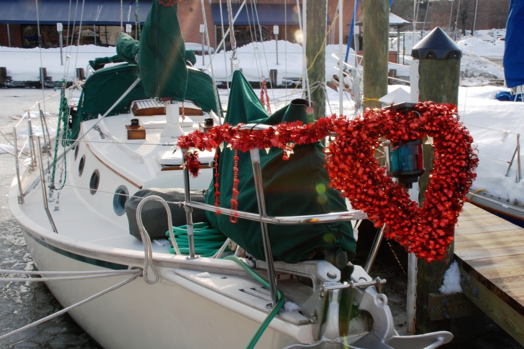 Boat Dressed Up for Valentine's Day jigsaw puzzle in Valentine's Day puzzles on TheJigsawPuzzles.com