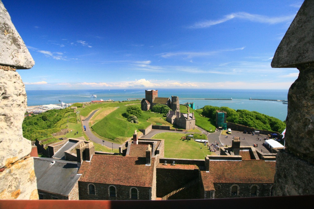 Over Dover, Kent, England jigsaw puzzle in Castles puzzles on TheJigsawPuzzles.com